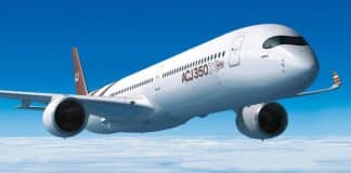 [Vidéo] Elle insulte des passagers musulmans et refuse d’effectuer un vol en leur compagnie