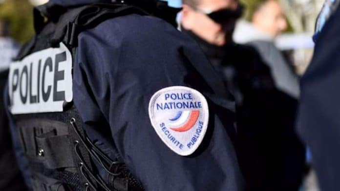 Bougnoules, négros... Le racisme décomplexé des policiers de Rouen