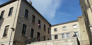 Elle critique l'Islam et provoque la haine - La justice classe l'affaire