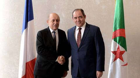 L'Algérie et la France relancent leur coopération sur fond de crise