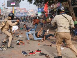 La police fait régner la terreur en Inde