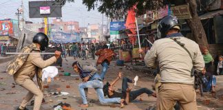 La police fait régner la terreur en Inde