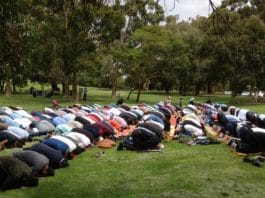 les musulmans d'Australie prient pour la pluie