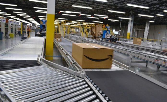 Amazon offre la livraison gratuite aux Israéliens mais pas aux Palestiniens vivants dans la même région