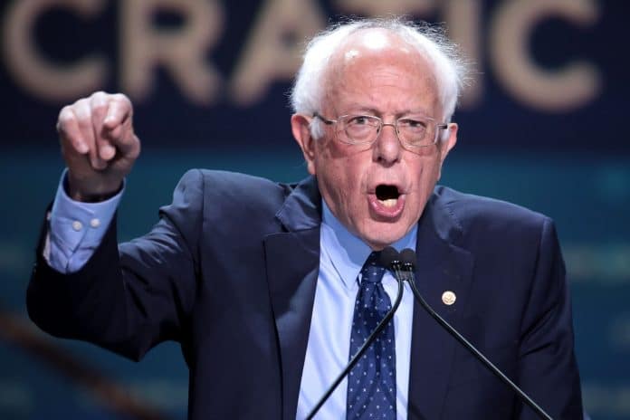 Bernie Sanders avertit la Russie de ne pas s’immiscer dans la campagne présidentielle américaine