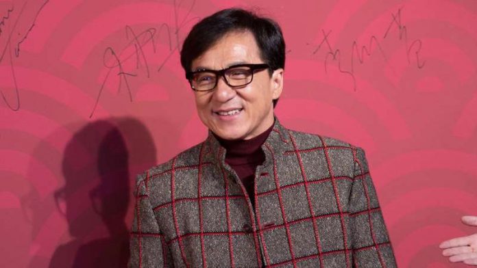 Chine - Jackie Chan offre 1 million de yuans à tous ceux qui trouveront le remède contre le coronavirus