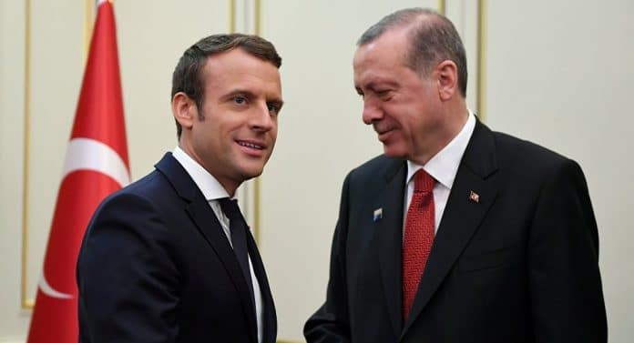 Emmanuel Macron s’attaque à la présence de la Turquie en France