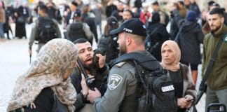 Palestine - La police israélienne refoule des fidèles en route vers la mosquée Al-Aqsa