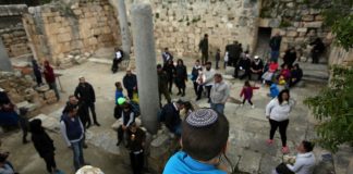 Cisjordanie - Des colons juifs attaquent des soldats israéliens avec des cocktails Molotov