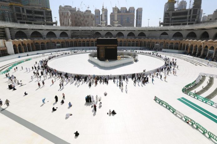 Coronavirus- La Grande Mosquée de La Mecque rouvre partiellement