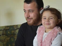 La Turquie offre une nouvelle vie à la petite Syrienne qui riait au son des bombes