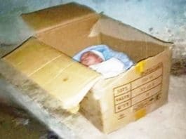 Tunisie - Un bébé a été découvert dans une mosquée emballé dans un carton