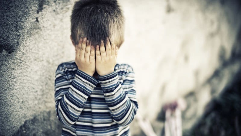 Un garçon de 7 ans presque aveugle à cause d'un jouet - JForum