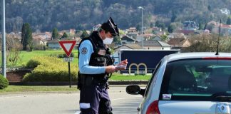 Coronavirus : un homme voulant dire adieu à son père mourant, forcé de faire demi-tour par la gendarmerie