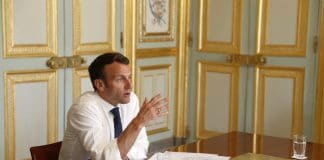 Macron annonce : pas de déconfinement par région, pas d'obligation de retour à l'école et port du masque dans les transports