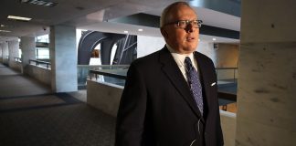 « Le vrai virus derrière tout » - un porte-parole de Donald Trump accuse les Rothschild et Soros d’être derrière la pandémie