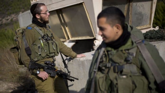 Cisjordanie - un soldat israélien tué par un pierre lancée d'un toit lors d'une opération d'arrestation