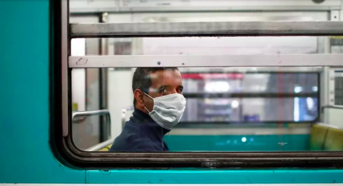 Déconfinement l’absence de masque dans les transports en commun pourrait être sanctionné de 135 euros