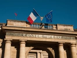 Le Conseil d'État juge "illégale et grave" l'interdiction des célébrations religieuses en France