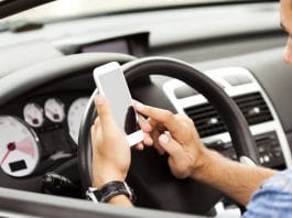 Téléphone au volant : le permis du conducteur pourra être confisqué