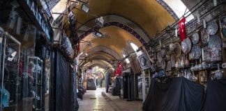 Turquie - après un silence rare, le Grand Bazar d'Istanbul se prépare à rouvrir - VIDEO