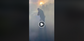 Yvelines la BAC jette des grenades lacrymogènes sur une mère et ses enfants - VIDEO