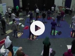 Berlin une église accueille les Musulmans pour la prière du vendredi - VIDEO