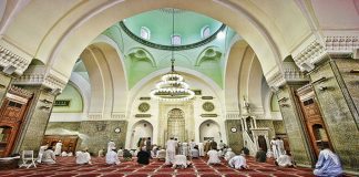 De Jeddah à Jérusalem, les fidèles retournent dans leurs mosquées