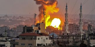 Les forces israéliennes lancent une attaque massive contre Gaza