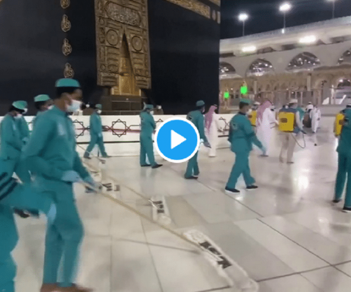 La Mecque : la Mosquée El Haram désinfectée, se prépare à accueillir les pèlerins