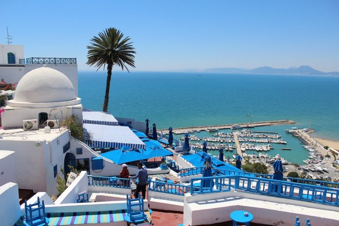 La Tunisie prête à accueillir les touristes algériens «dès maintenant » 