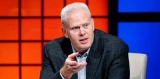 Le célèbre guitariste anglais Richard Smith lors d'une interview : "Les Noirs ne réfléchissent pas"