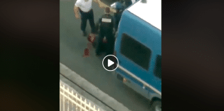 Martinique un gendarme enfonce son doigt dans l’oeil du jeune Kezia alors qu’il gisait au sol le crâne ouvert - VIDEO