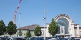 Serris : la police sauve de justesse deux enfants de 3 et 5 ans, enfermés dans une voiture en plein soleil