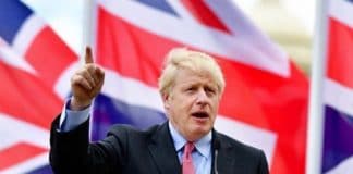 Les dirigeants palestiniens applaudissent Boris Johnson pour s'être opposé à l'annexion