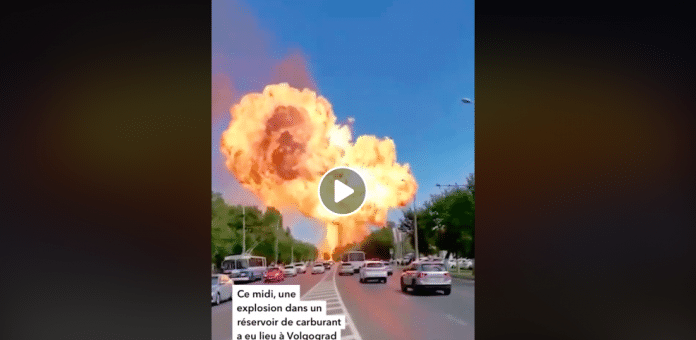 Russie énorme explosion d’un réservoir de carburant à Volgograd - VIDEO