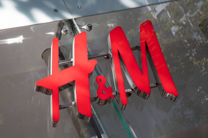 H&M rompt ses liens avec un fournisseur chinois suite à des accusations de « travail forcé » de Ouïghours