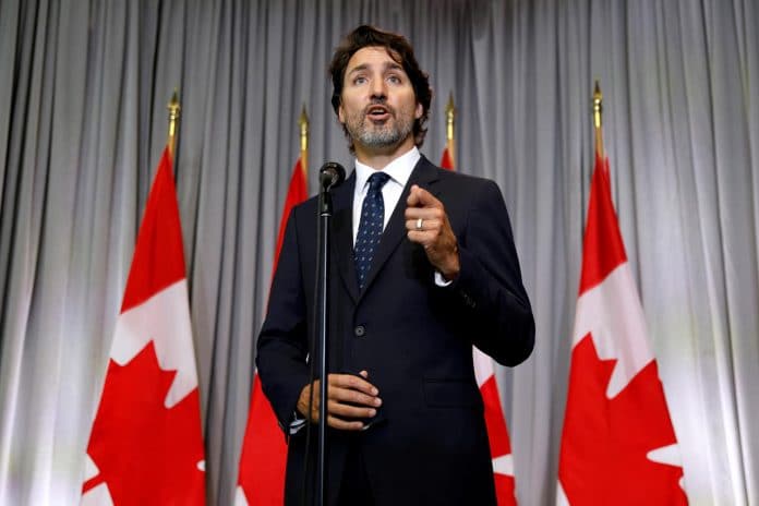 Justin Trudeau apporte son soutien aux musulmans après l’assassinat d’un fidèle devant une mosquée
