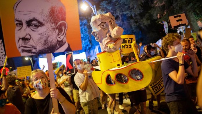 Les manifestants anti-Netanyahu maintiennent la pression sur le Premier ministre israélien