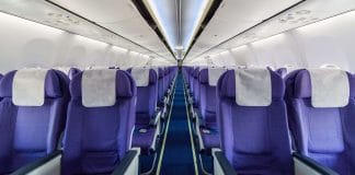 Une bagarre éclate entre deux passagères avant l’embarquement et retarde un vol - VIDEO2