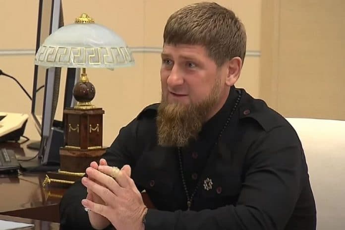 Le dirigeant tchétchène Ramzan Kadyrov appelle la France 