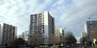 Sevran - une adolescente enceinte de 5 mois jette son foetus par la fenêtre