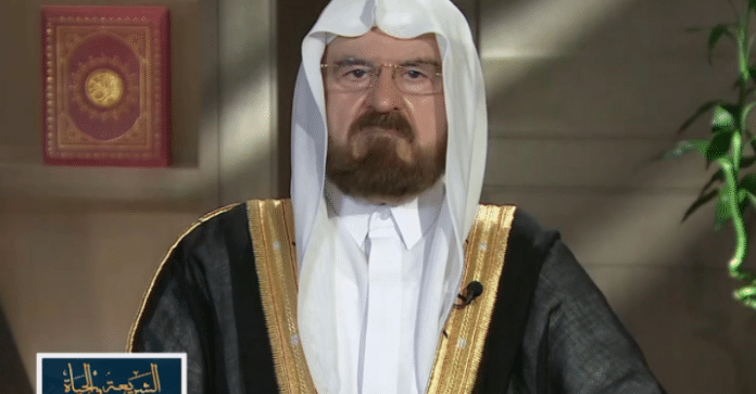« Ne vous inquiétez pas pour notre religion », Cheikh Ali al-Qaradaghi fustige les remarques de Macron sur l’Islam
