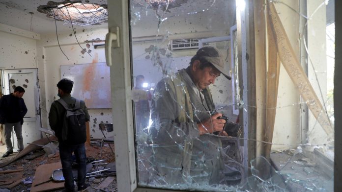Afghanistan : au moins 22 morts dans une attaque à l'université de Kaboul revendiquée par Daech