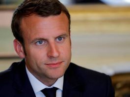 « Il est hypnotisé par BFM TV » - Emmanuel Macron « passe sa vie à regarder la télé » - VIDEO