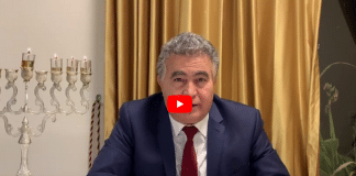 Dans une vidéo, le ministre israélien Amir Peretz parle en Darija et s'adresse au peuple marocain