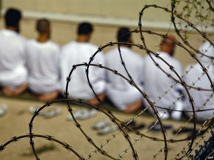 L’assemblée nationale publie une proposition de loi réclamant des camps de « rétention » pour les musulmans 