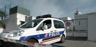 Marseille - un homme battu à mort dans une cage d’escalier devant sa mère