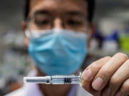 Qatar et Oman recevront le vaccin Pfizer-BioNTech COVID-19 cette semaine