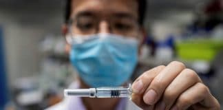 Qatar et Oman recevront le vaccin Pfizer-BioNTech COVID-19 cette semaine
